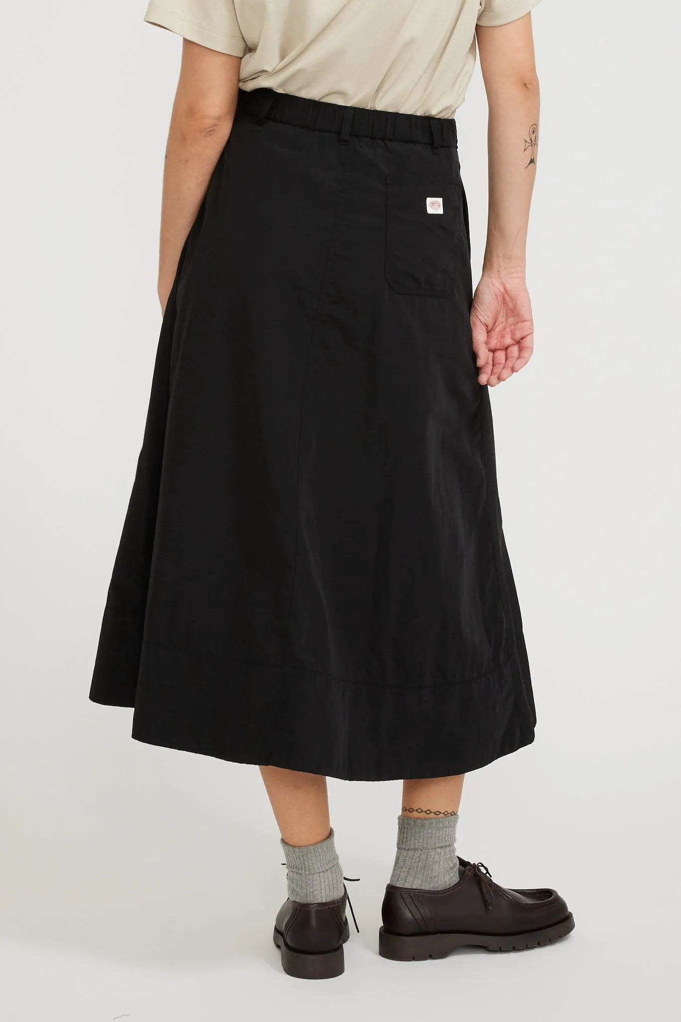 2 Tuck Skirt Black