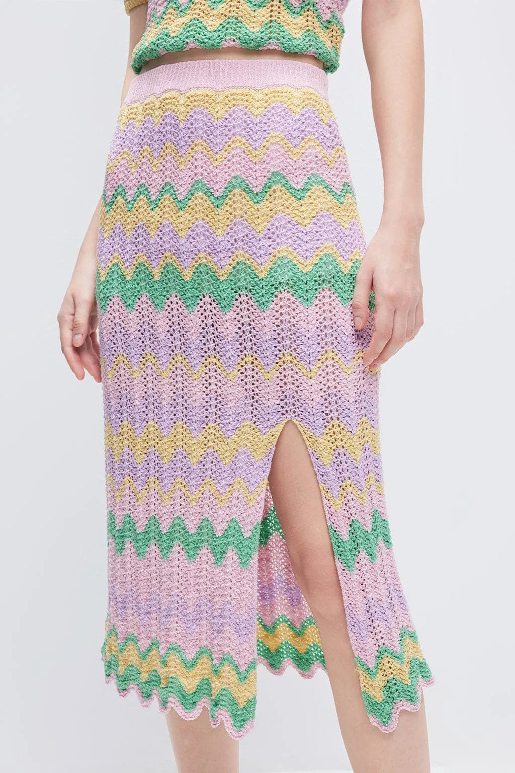 Ethnic-inspired Colorful Wavy Pattern Slit Midi Skirt