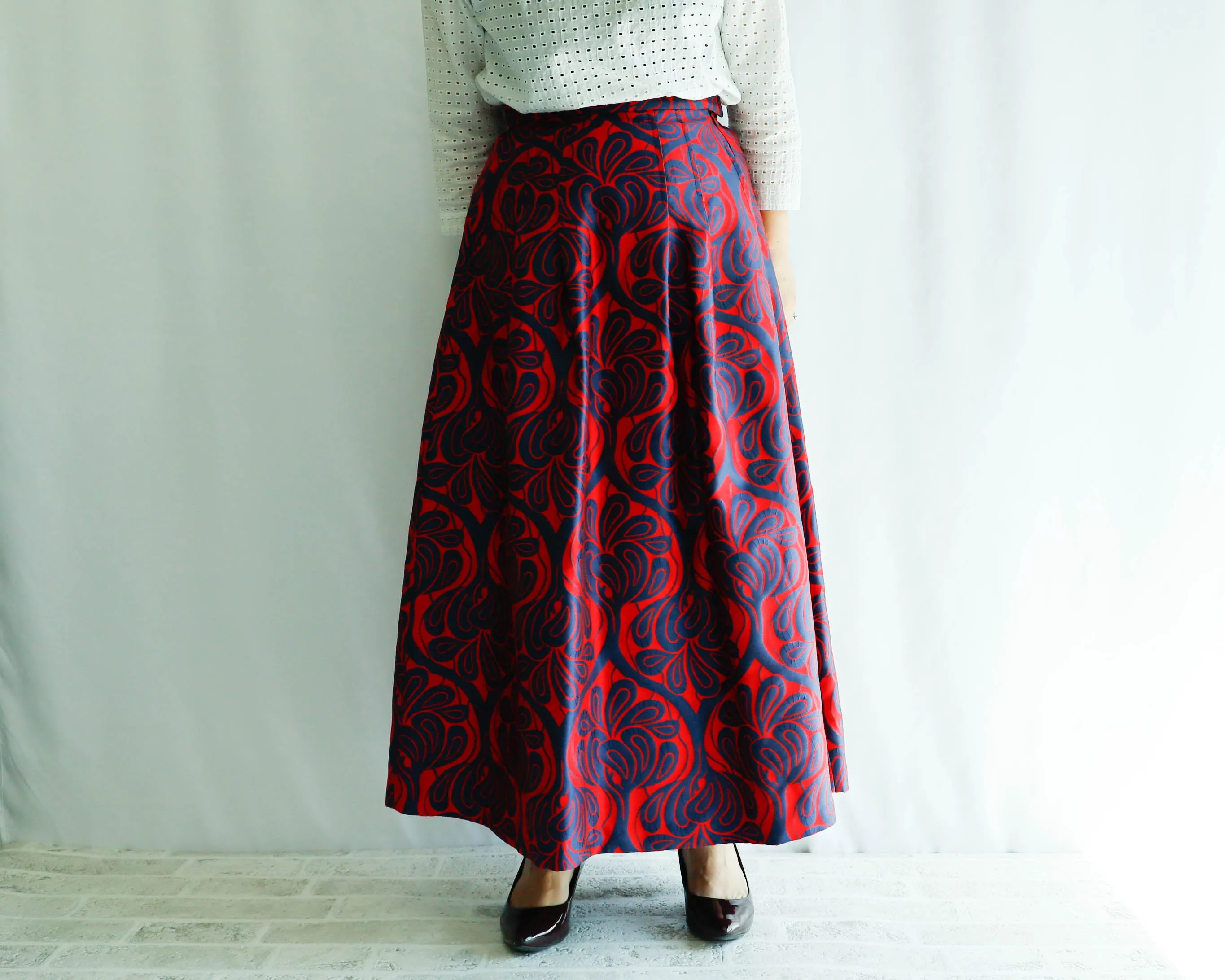 <S17C90>COVENT GARDEN WOVEN RED Skirt  -Length 90cm